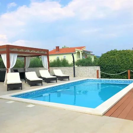 Marina Casa de Férias Sevid
